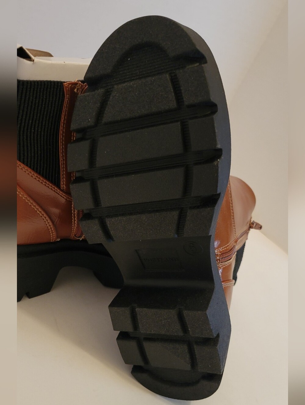 Portland Boot Company Lug Sole Chelsea Ankle Boots Mocha Brown NIB Women's Sz 6 - Picture 10 of 14